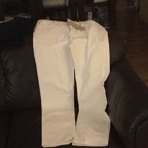 Woman’s size 12 skinny mid rise